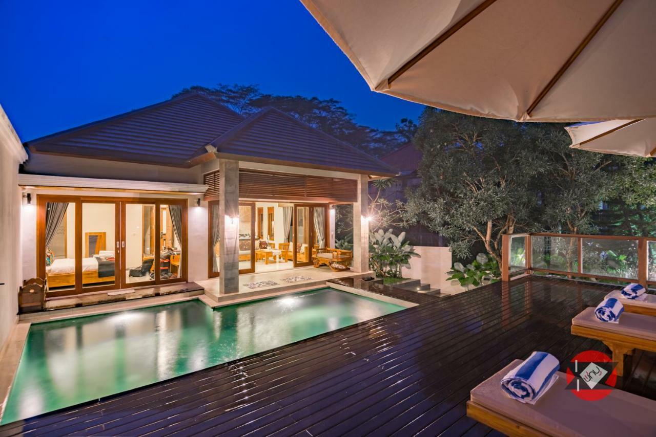 Villa Umah Galuh - Serene Tropical Escape - 3Br Private Pool Villa أوبود المظهر الخارجي الصورة